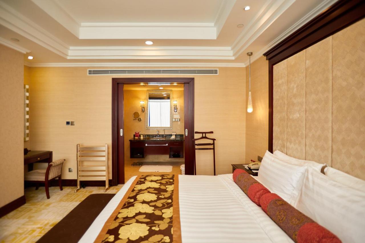 Soluxe Hotel Guangzhou - Overseas Buyers Registration Service&Canton Fair Free Shuttle Bus 15 Apr To 05 May מראה חיצוני תמונה
