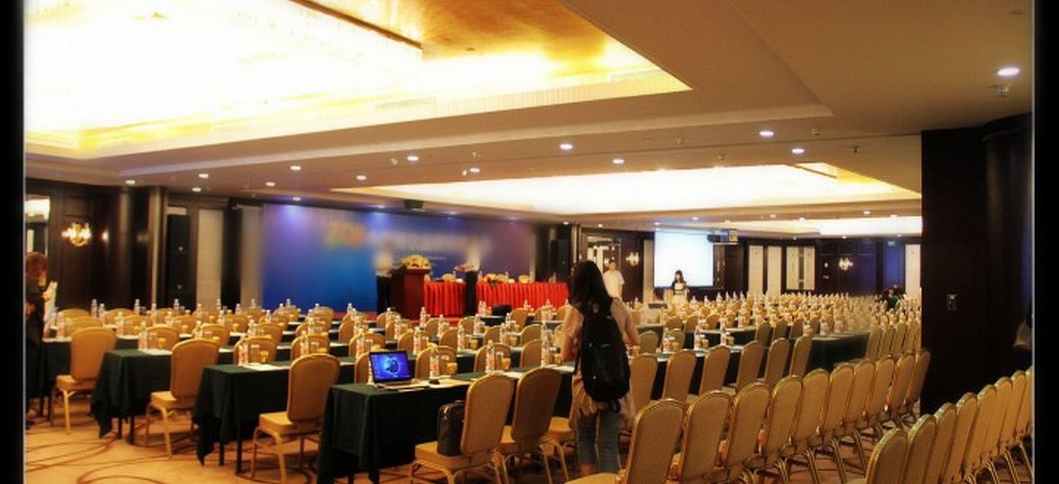 Soluxe Hotel Guangzhou - Overseas Buyers Registration Service&Canton Fair Free Shuttle Bus 15 Apr To 05 May מראה חיצוני תמונה