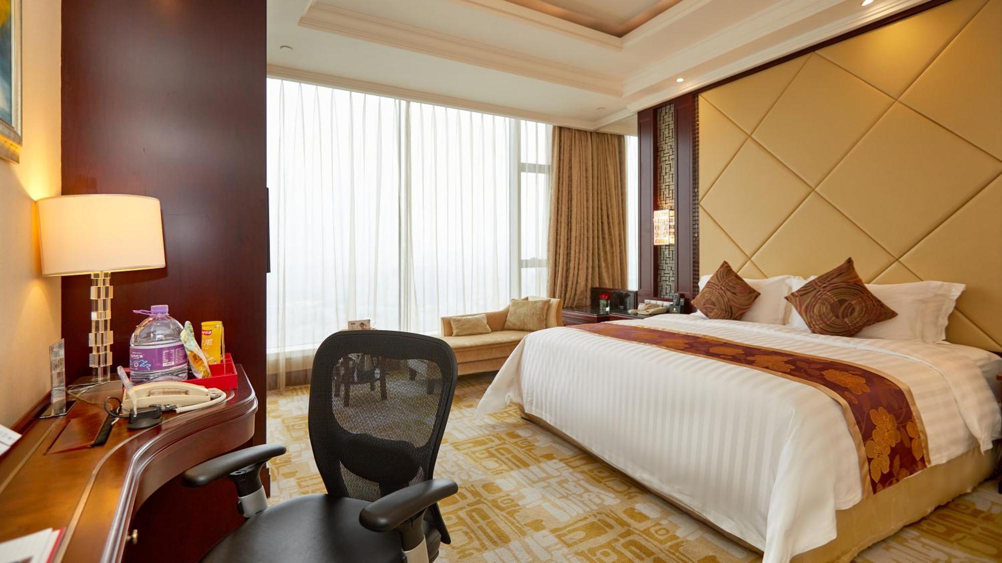 Soluxe Hotel Guangzhou - Overseas Buyers Registration Service&Canton Fair Free Shuttle Bus 15 Apr To 05 May מראה חיצוני תמונה