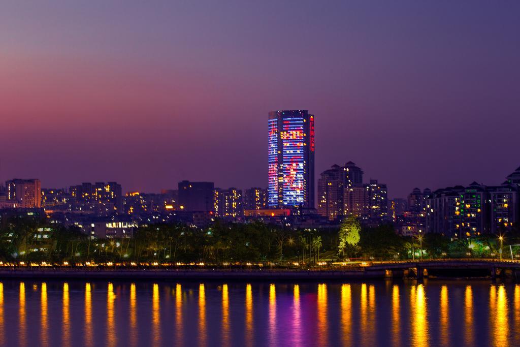 Soluxe Hotel Guangzhou - Overseas Buyers Registration Service&Canton Fair Free Shuttle Bus 15 Apr To 05 May מראה חיצוני תמונה