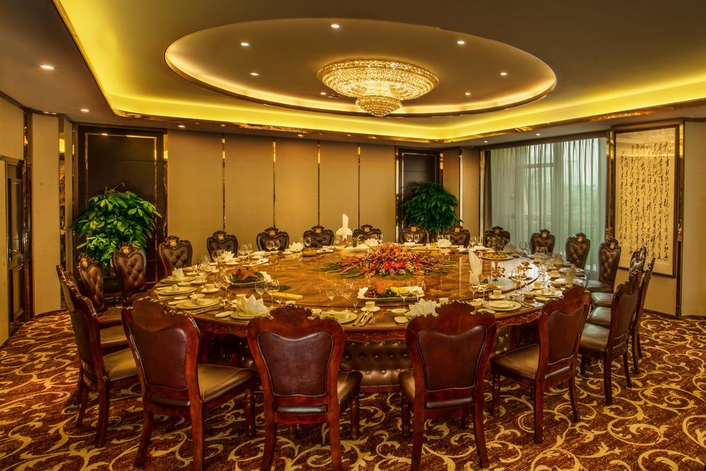 Soluxe Hotel Guangzhou - Overseas Buyers Registration Service&Canton Fair Free Shuttle Bus 15 Apr To 05 May מראה חיצוני תמונה